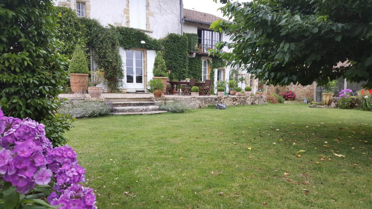 Chambres D'Hotes Art Et Remparts La Réole Exterior foto